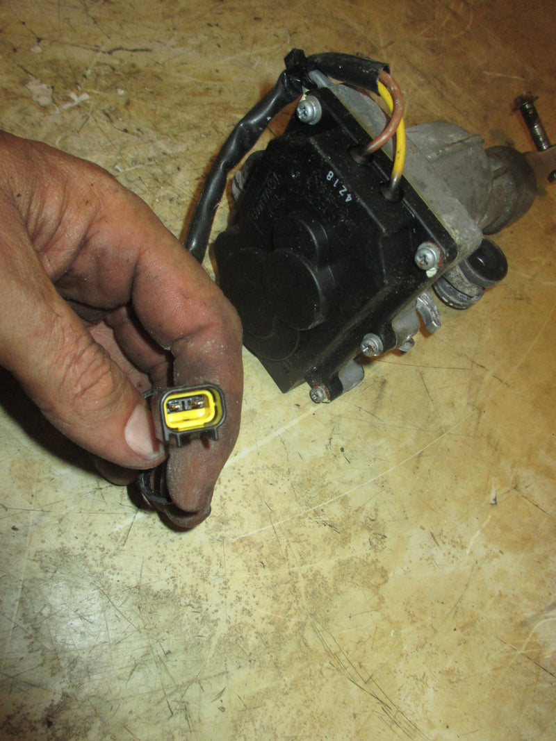 Yamaha 300hp 4.2L 4 Stroke outboard Shift Actuator (6DV-4820A-00-00)