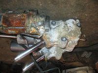 Load image into Gallery viewer, Yamaha 250hp OX66 2 stroke outboard tilt trim unit
