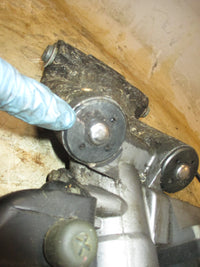 Load image into Gallery viewer, Suzuki DF140 140hp 4 stroke outboard tilt trim unit (PARTS)
