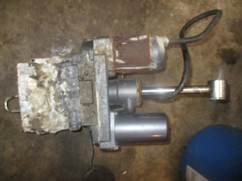 Yamaha 250hp OX66 2 stroke outboard tilt trim unit