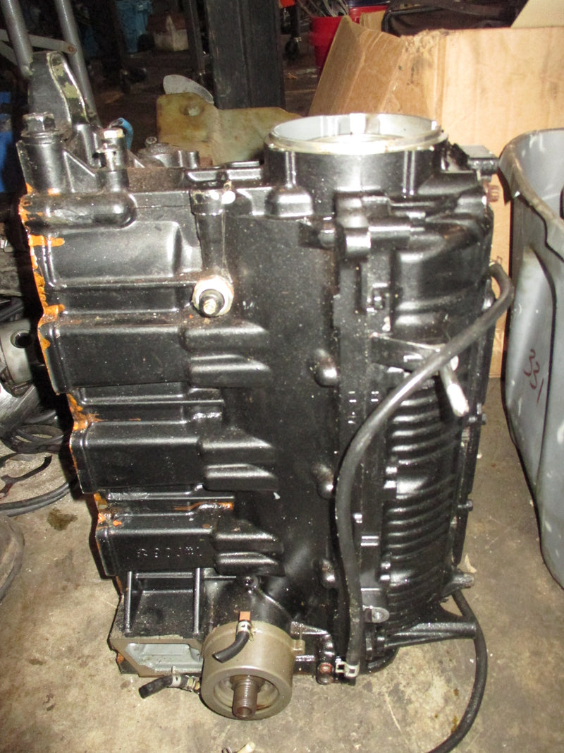 Suzuki DF140 140hp 4 stroke outboard crankcase block