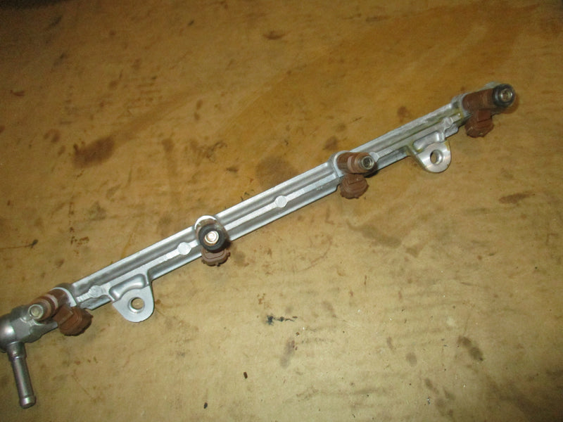 Suzuki DF200A outboard 4 cyl Fuel rail and injector set 15710-96J00