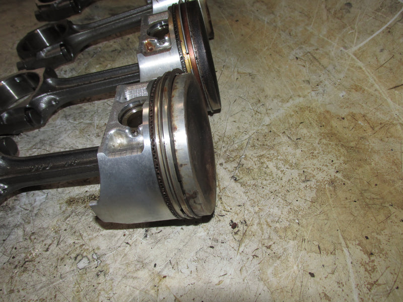Johnson/Suzuki 140HP 4 Stroke Outboard Piston & Rod Set