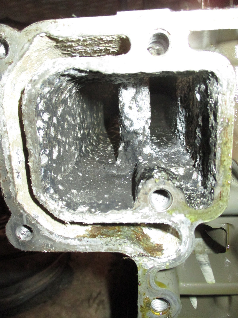 Suzuki DF140 140hp 4 stroke outboard crankcase block