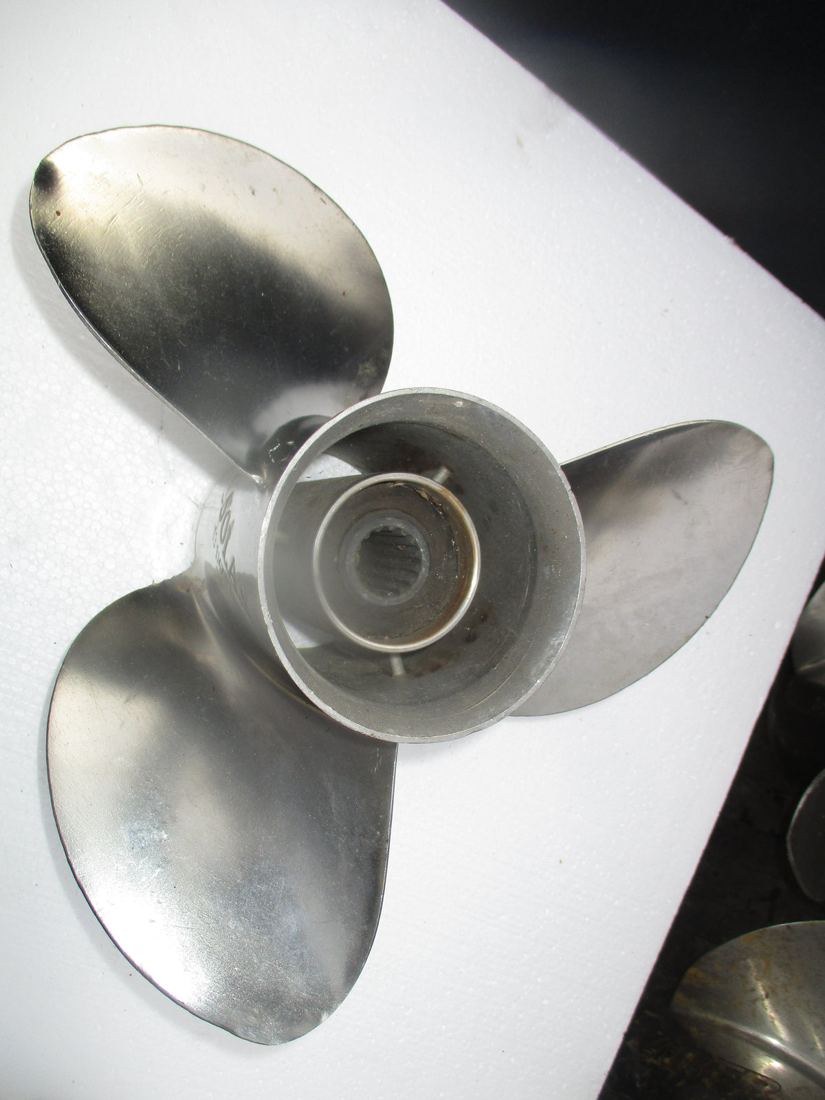 Solas outboard stainless propeller 15 spline YD3X13 1/4 X17RN) SPUN HUB