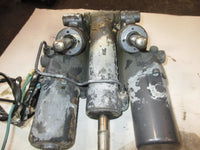 Load image into Gallery viewer, Yamaha 3.3L 225hp 4 stroke outboard tilt trim unit 69J-43800-01-4D
