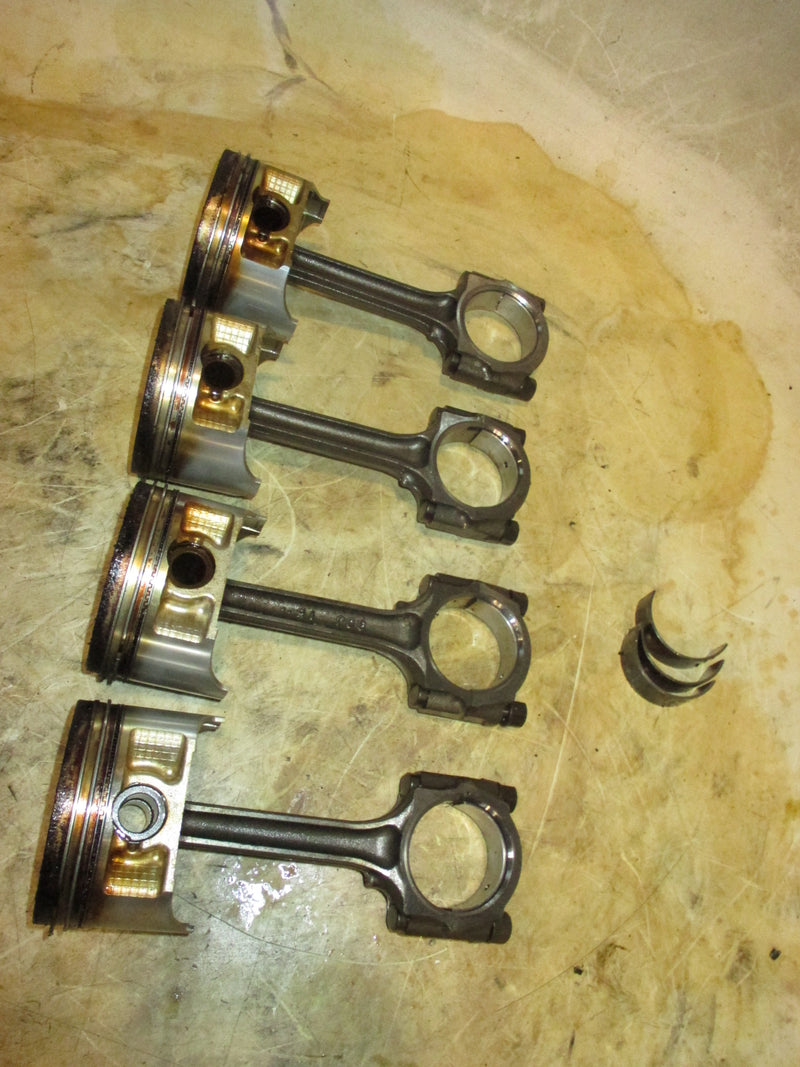 Suzuki DF140 140hp 4 stroke outboard piston and rod set