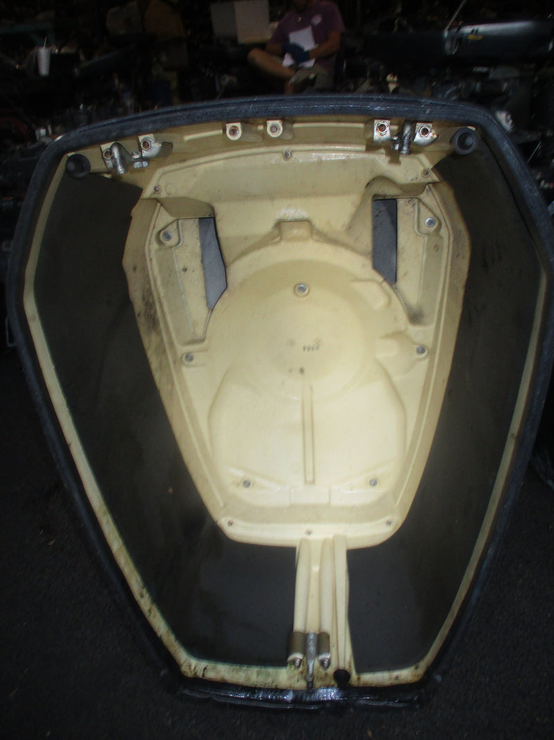Yamaha OX66 225hp 2 stroke outboard top cowling