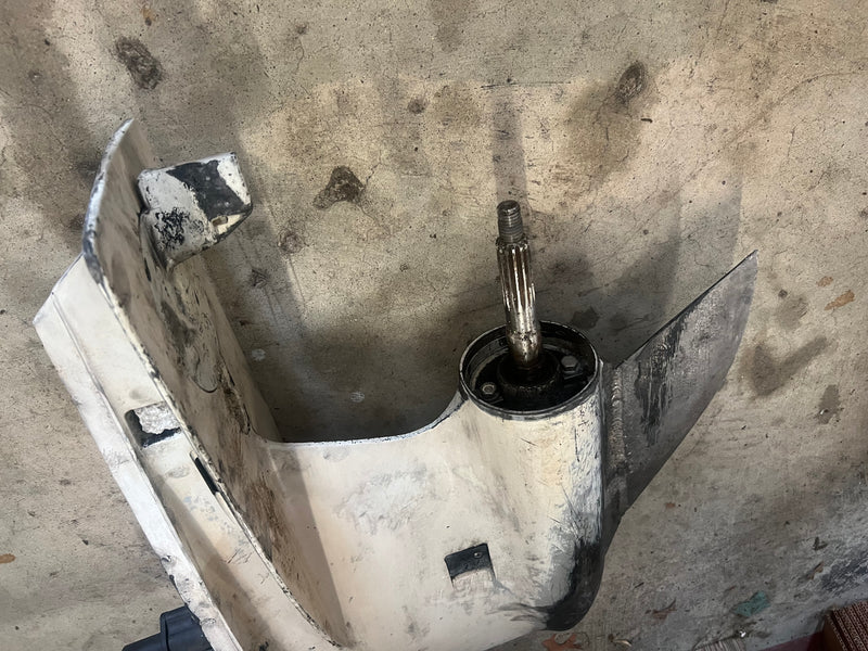 Johnson 90hp 115hp 2 stroke outboard 20" lower unit SOLD AS IS