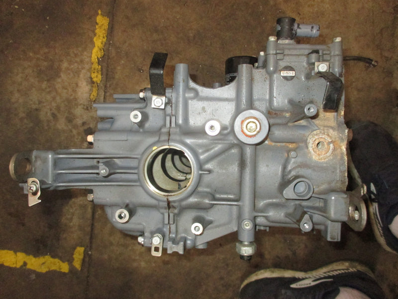 Yamaha 100hp 4 stroke outboard crankcase block
