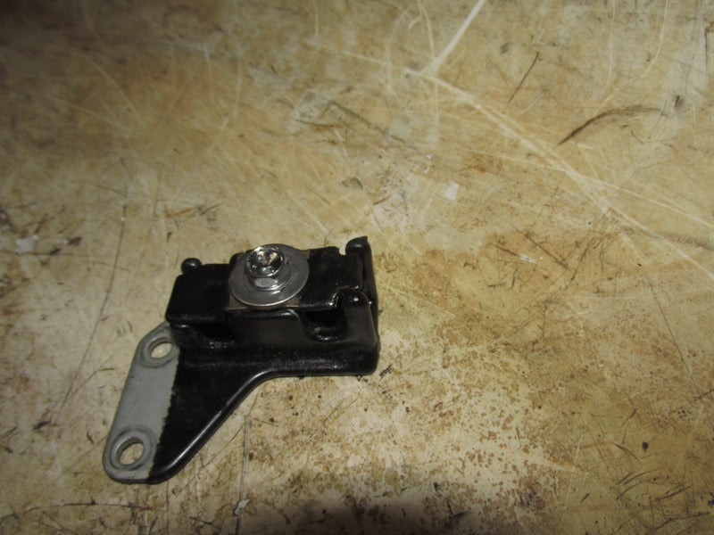 Johnson/Suzuki 140HP 4 Stroke Outboard Throttle/Shifter Cable Holder