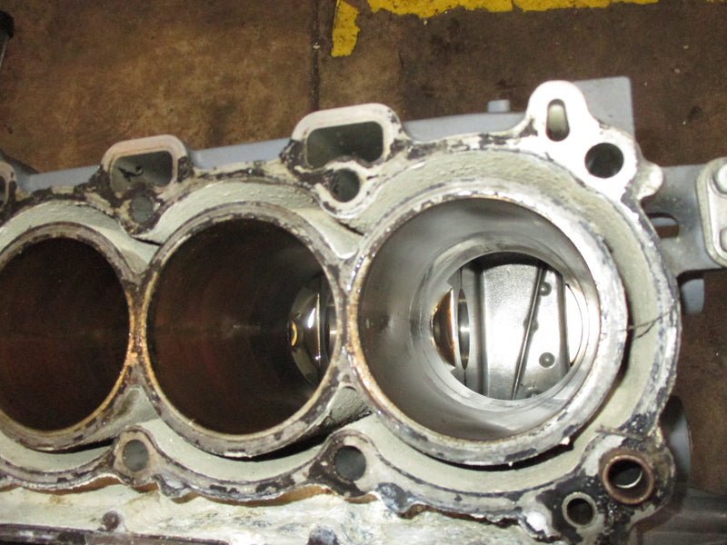 Yamaha 100hp 4 stroke outboard crankcase block