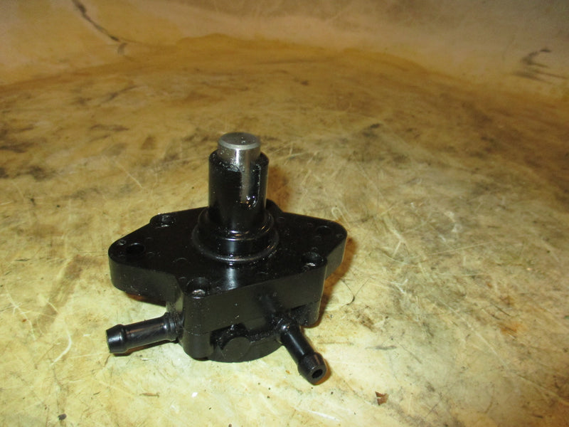 Suzuki DF140 140hp 4 stroke outboard fuel pump