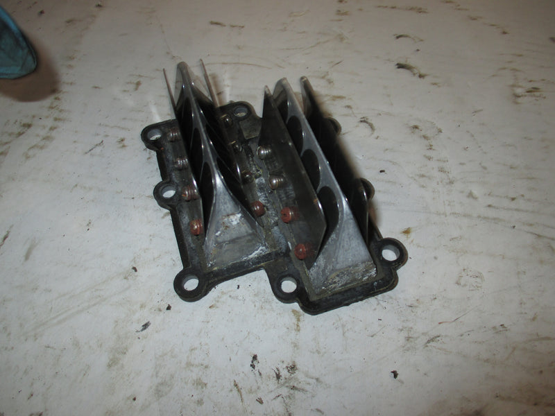 Mercury Force 40hp outboard intake manifold and reeds (FA658158)