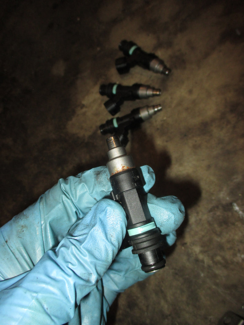 Suzuki DF90A 90hp 4 stroke outboard fuel injector set (15710-82K50)