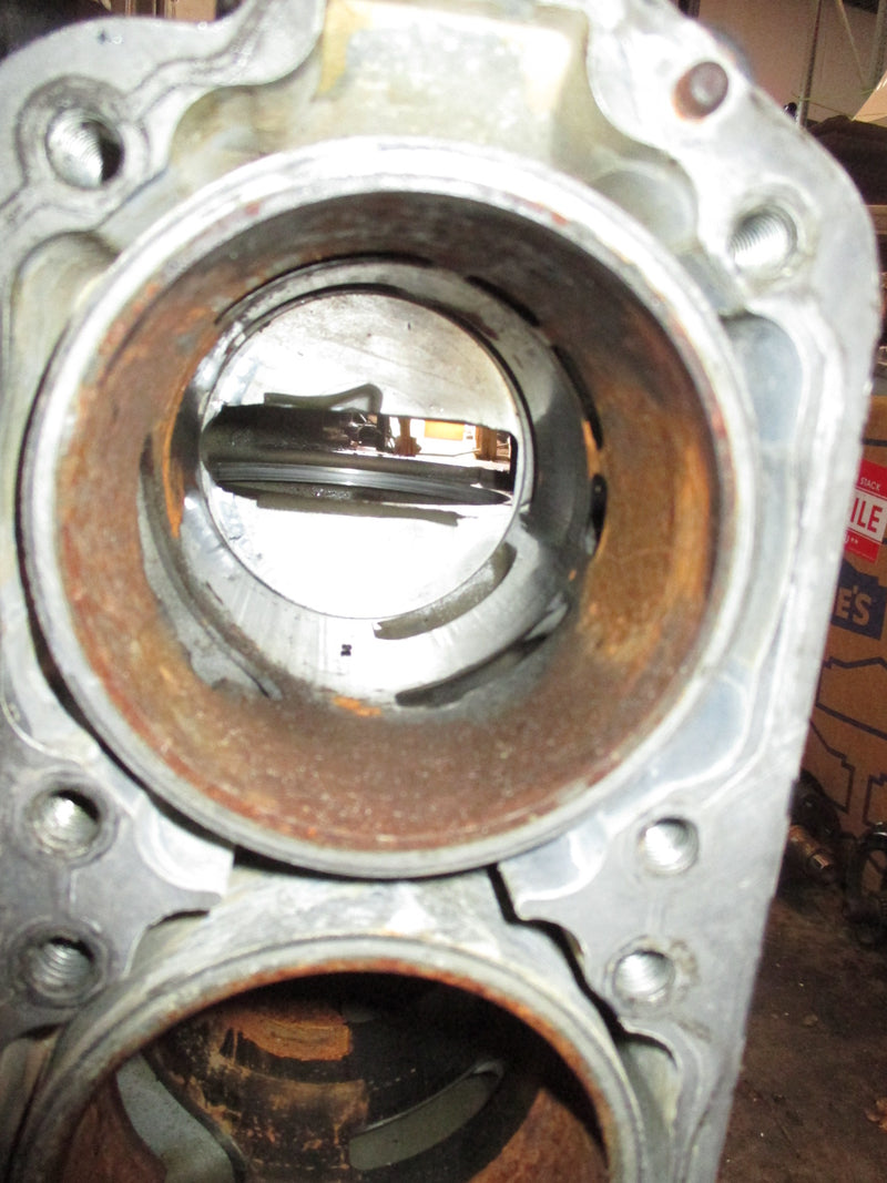 Mercury 135hp 2 stroke outboard crankcase block