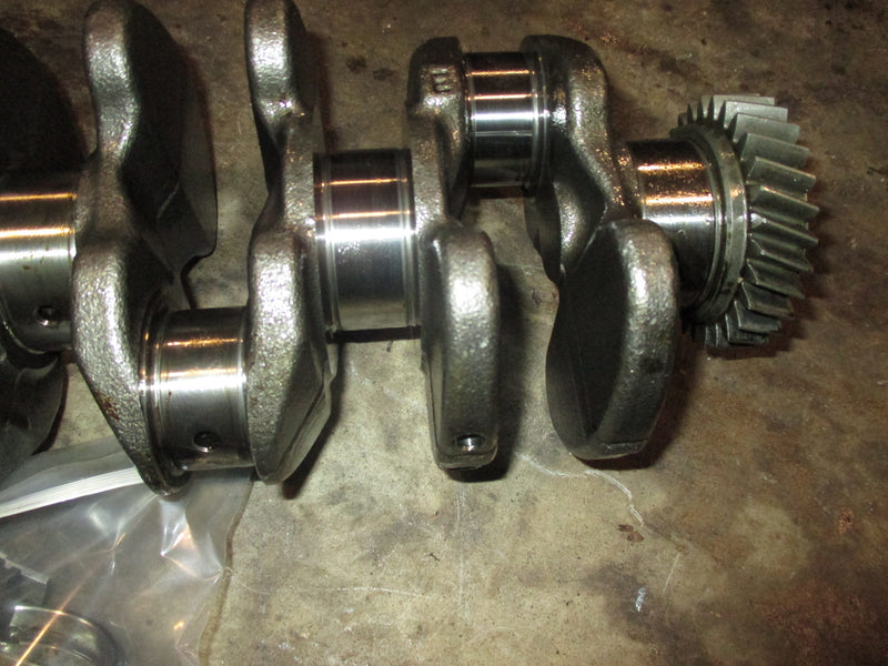 Suzuki DF90A 90hp 4 stroke outboard crankshaft (12220-87L00)