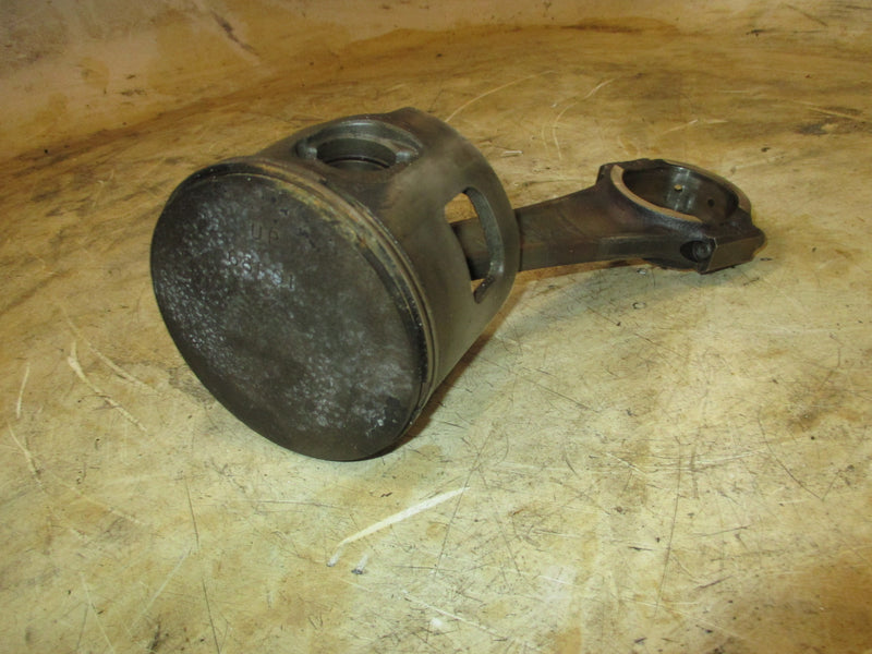 Yamaha 150hp 2 stroke outboard starboard piston and rod (68F-01)