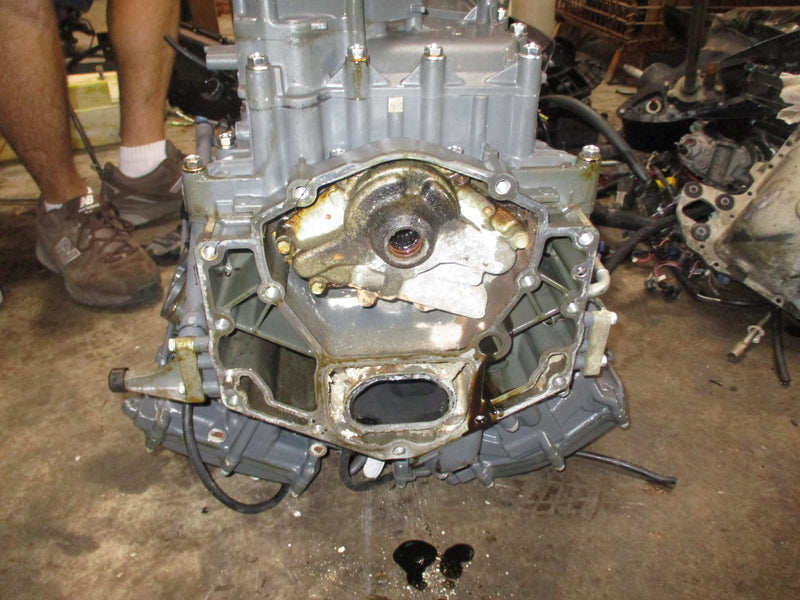 Yamaha 250hp 4 stroke outboard crankcase powerhead