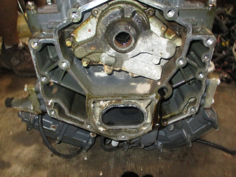 Yamaha 250hp 4 stroke outboard crankcase powerhead