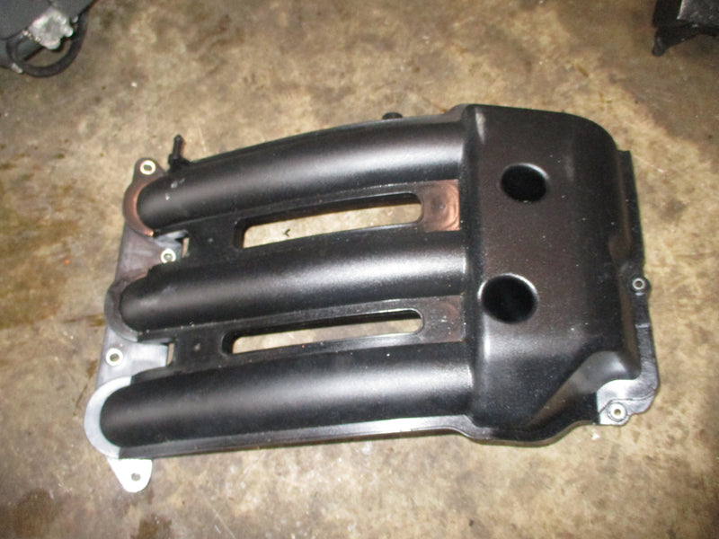Yamaha 250hp 4 stroke outboard intake manifold starboard (6P2-13641-00-00)