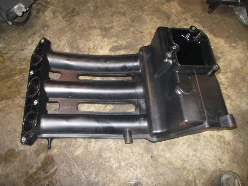 Yamaha 250hp 4 stroke outboard intake manifold starboard (6P2-13641-00-00)