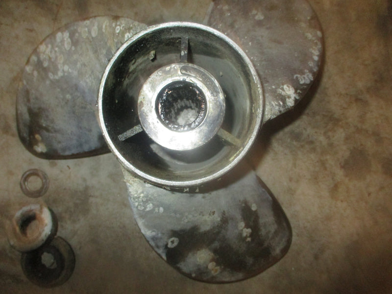 Yamaha 225-250hp outboard counter stainless propeller 15 1/4x 17- ML