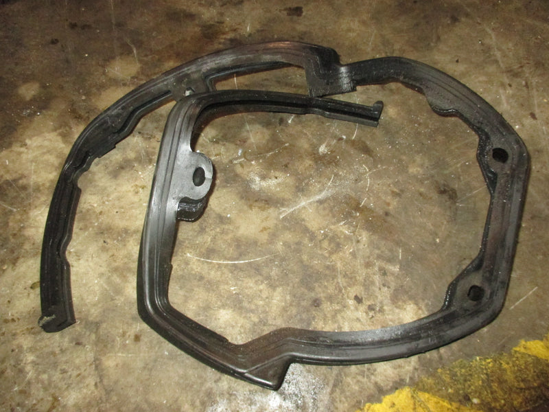 Suzuki DF90A 90hp 4 stroke outboard lower cowling Grommett (61112-87L00)