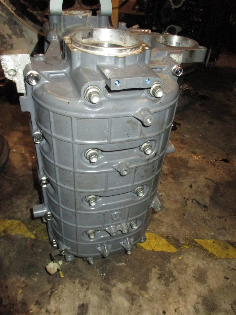 Suzuki DF90A 90hp 4 stroke outboard crankcase block