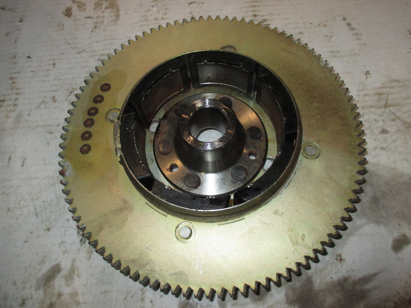 Suzuki DT85hp 2 stroke outboard flywheel (32102-95501)