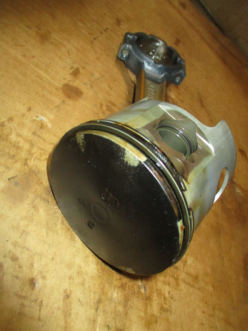 Yamaha HPDI 250hp 2 stroke outboard Starboard Piston and Rod 60V-00