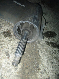 Load image into Gallery viewer, Yamaha 150hp 4 stroke outboard 25" lower unit (6J9-05)
