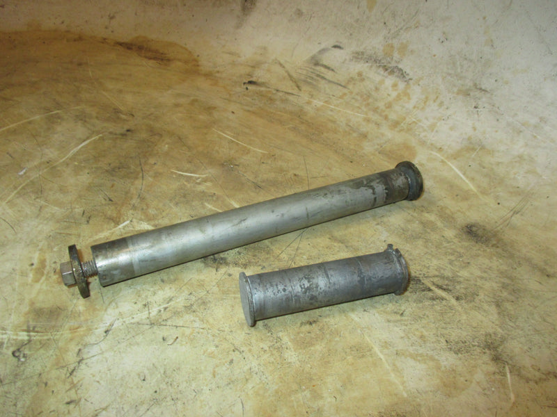 Yamaha 150hp 2 stroke outboard upper and lower trim pin (64E-43126-00)