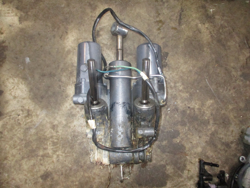 Yamaha 250hp 4 stroke outboard tilt trim unit