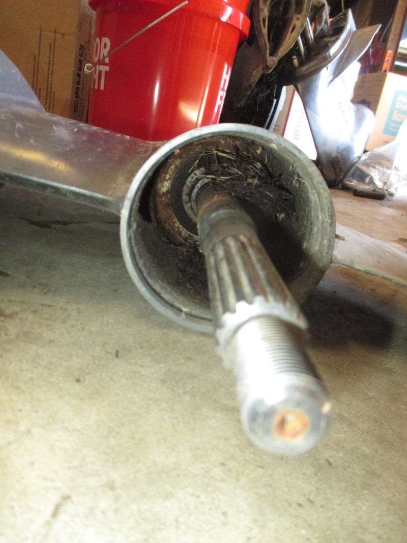 Yamaha 115hp 4 stroke outboard 25 inch shaft lower unit