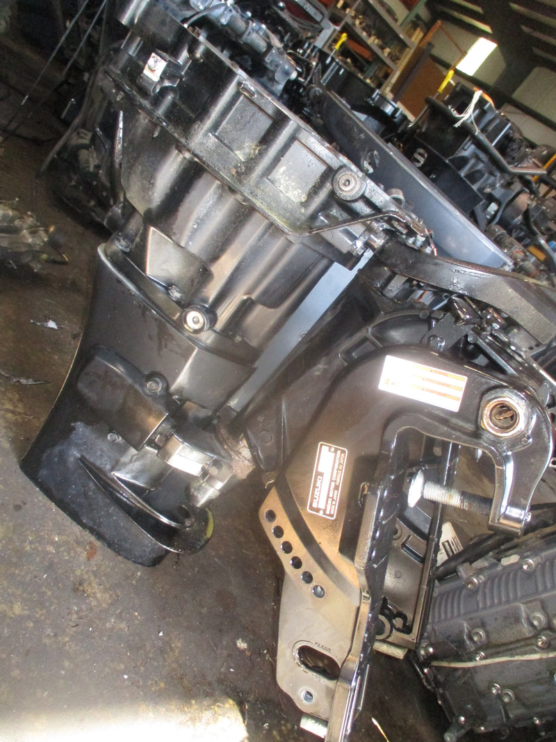 Suzuki DF25 outboard 20" midsection