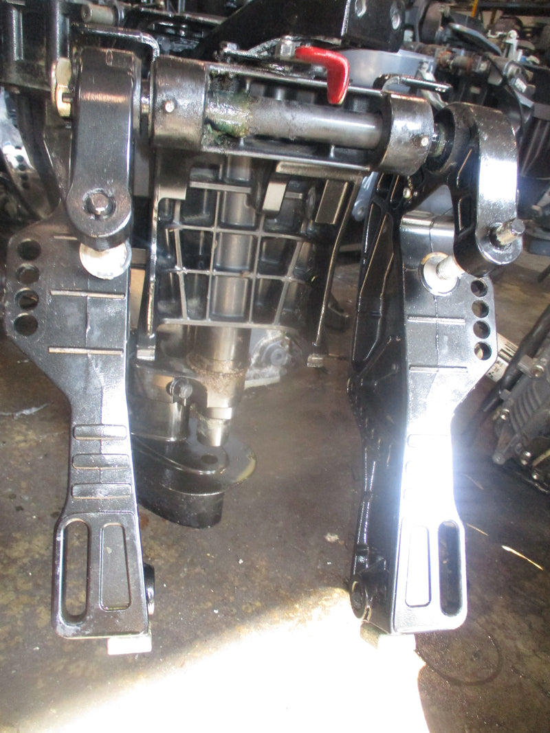 Suzuki DF25 outboard 20" midsection