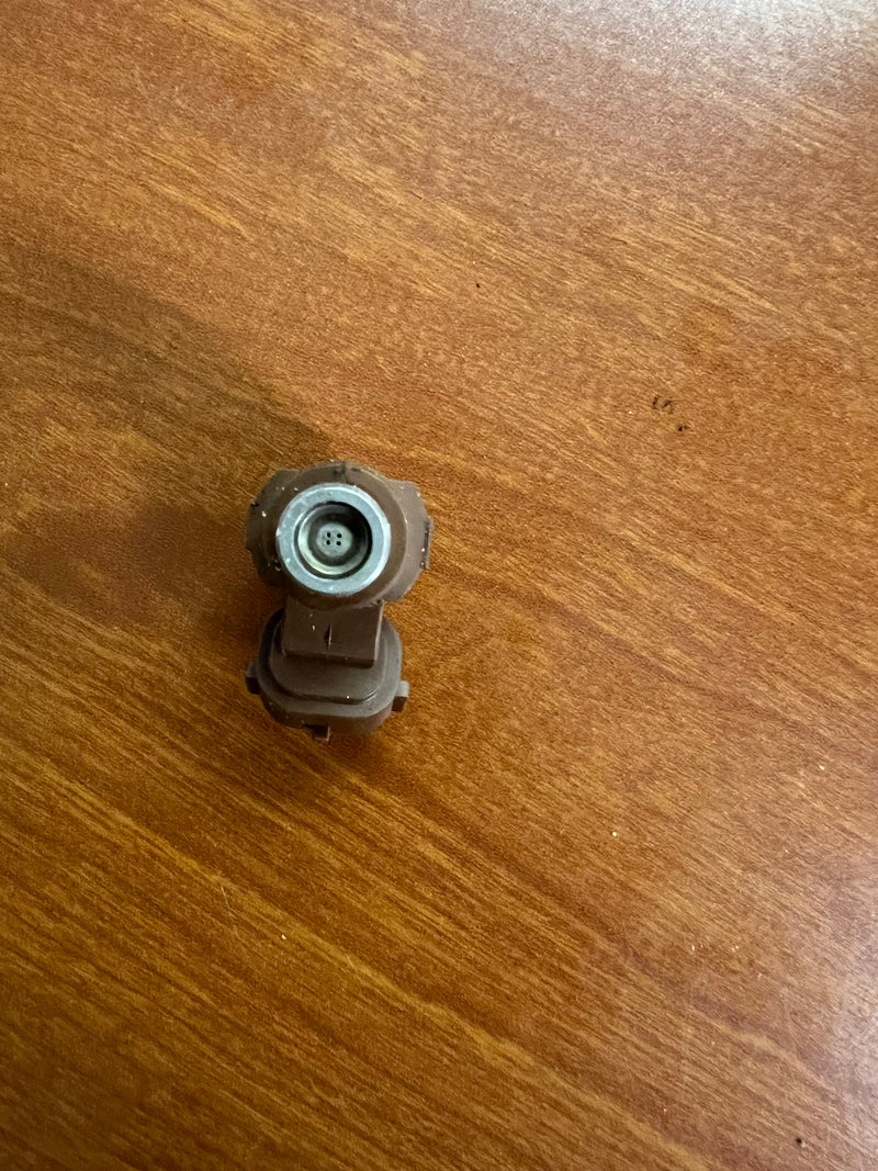 Suzuki DF150 150hp 4 stroke outboard fuel injector (15710-96J00)
