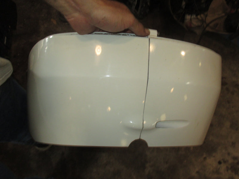 Suzuki DF200 200hp 4 Stroke outboard side cover set 61141-93J00)