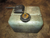 Load image into Gallery viewer, Johnson Evinrude 2 stroke outboard OMC remote oil tank
