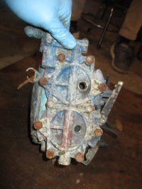 Load image into Gallery viewer, Johnson 20hp 2 stroke outboard crankcase powerhead
