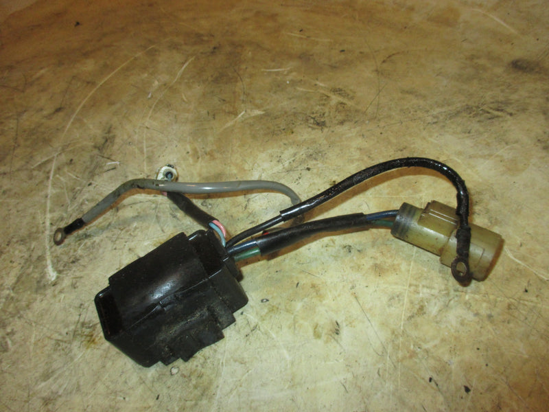 Suzuki DF300 300hp 4 Stroke outboard tilt trim relay (38410-93J11)