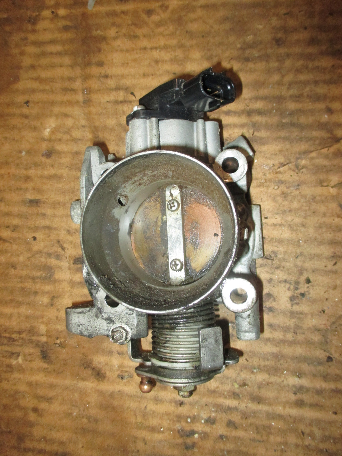 Suzuki DF115A 115hp 4 stroke outboard throttle body (13300-92J11)