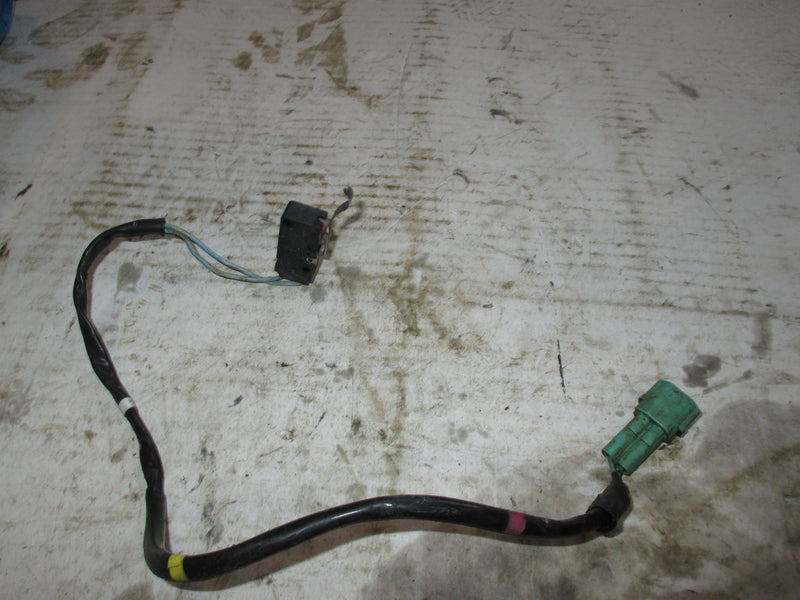Suzuki DF70 70hp outboard tilt limit switch (37722-93J13)