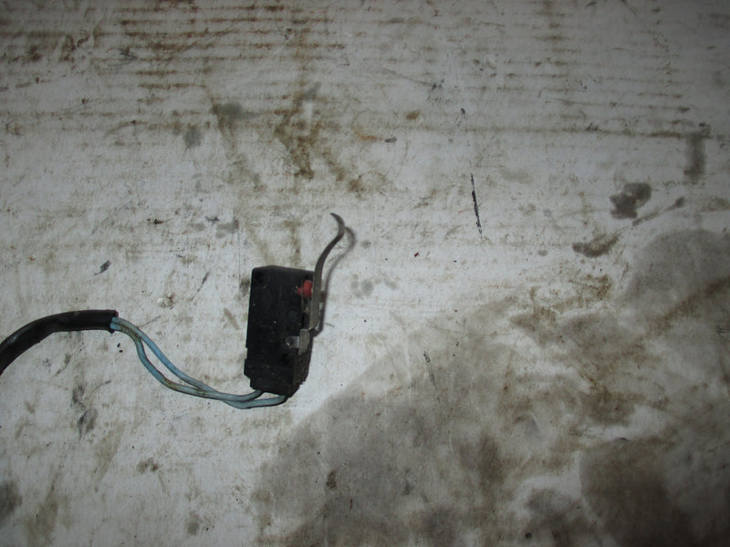 Suzuki DF70 70hp outboard tilt limit switch (37722-93J13)