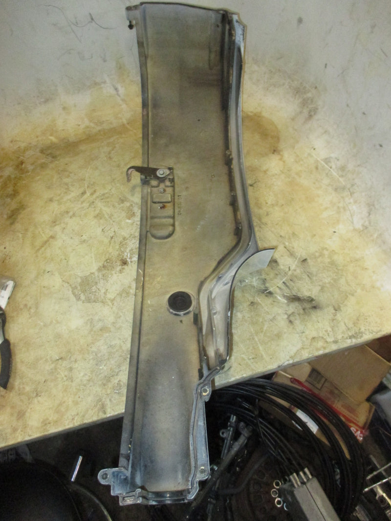 Suzuki DF200 200hp 4 Stroke outboard starboard side cover (61131-93J00)