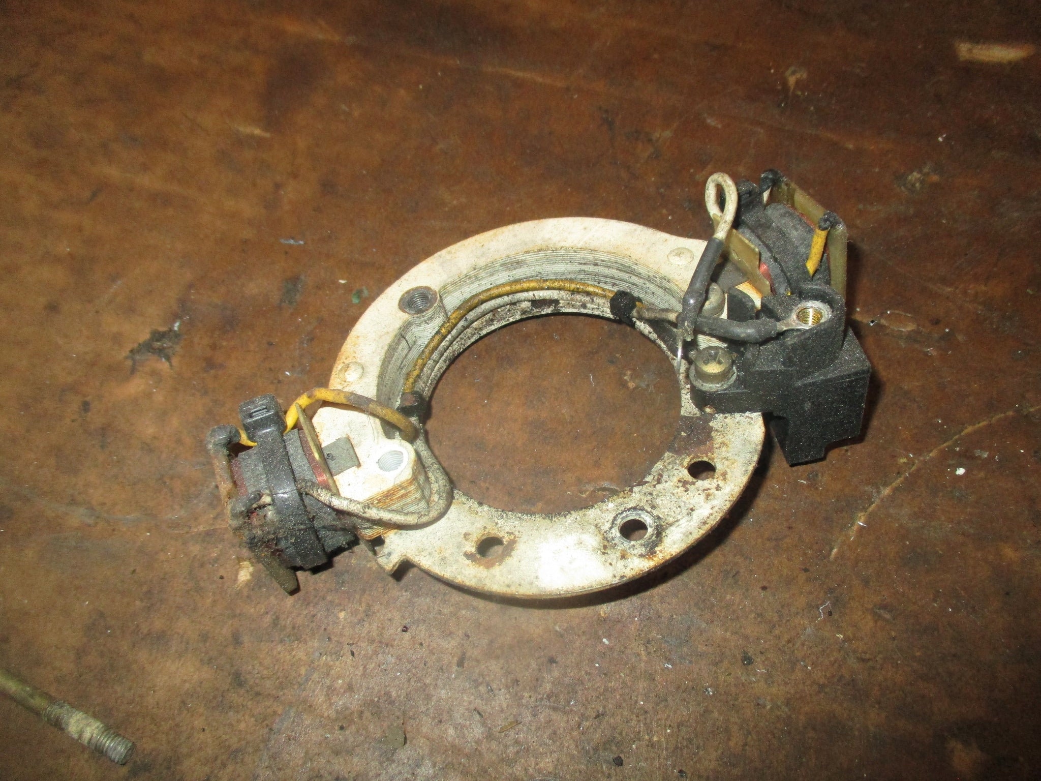 JETUNIT Stator 398-4793 For Mercury Outboard 65-150 HP – Replaces 174-4793, 398-3587, Etc.