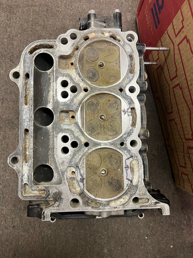Suzuki DF40 40hp 4 stroke outboard cylinder head