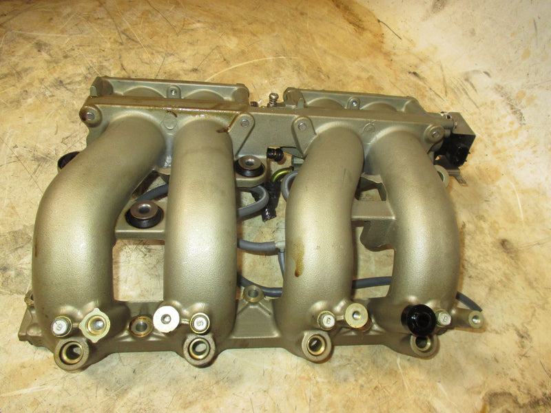 Yamaha 115hp 4 stroke outboard throttle body and intake manifold (68V-13751-01)