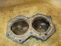 Load image into Gallery viewer, Evinrude 88hp 2 stroke outboard port cylinder head (326504)
